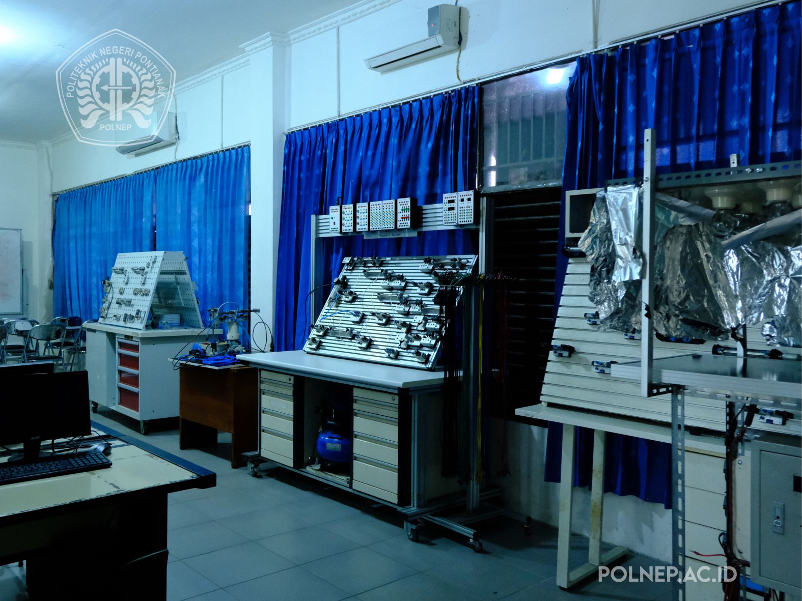 Ruangan Praktikum Pneumatik