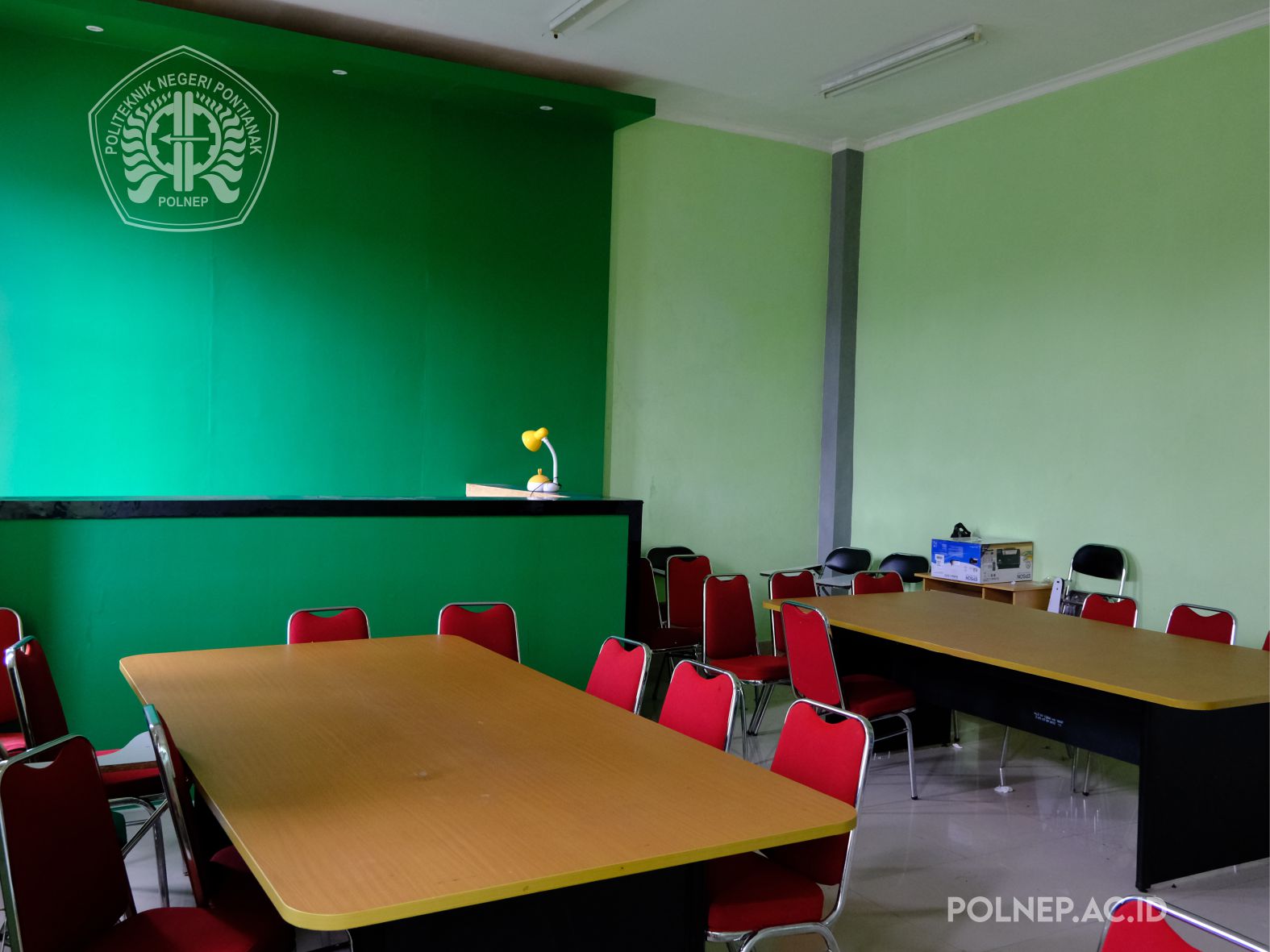 Ruang Lab Komunikasi Bisnis