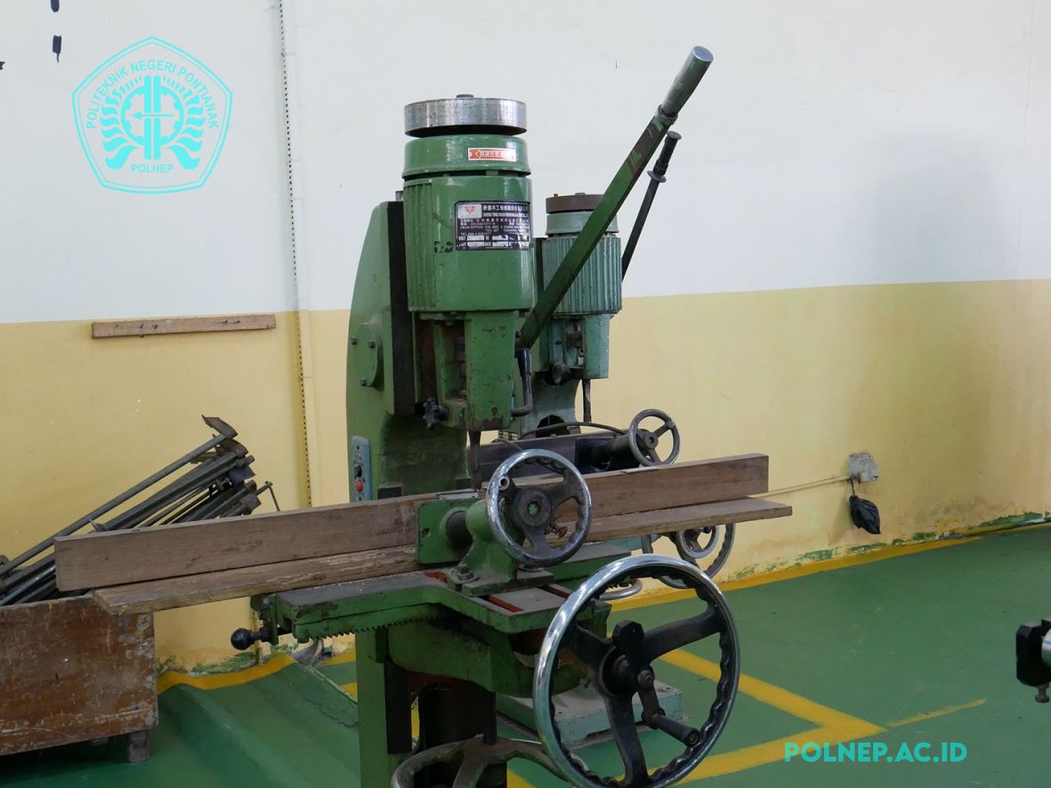 Bor Router (Pembolong Benda)