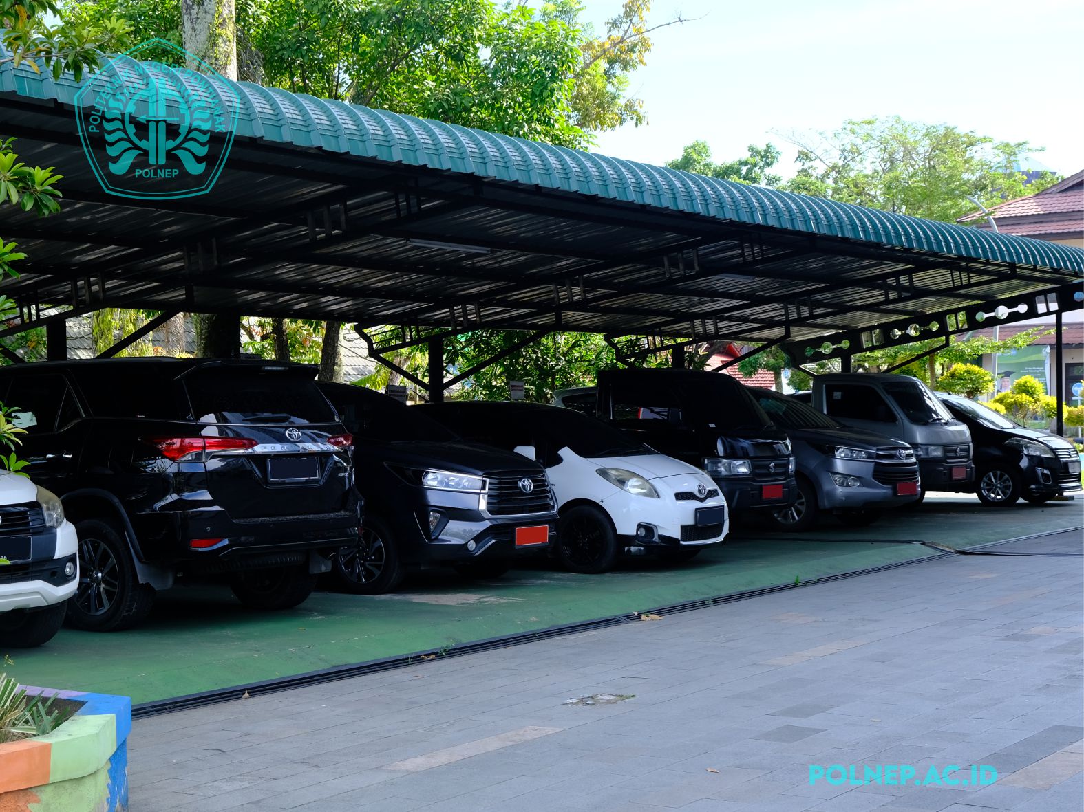 PARKIR MOBIL KARYAWAN 2