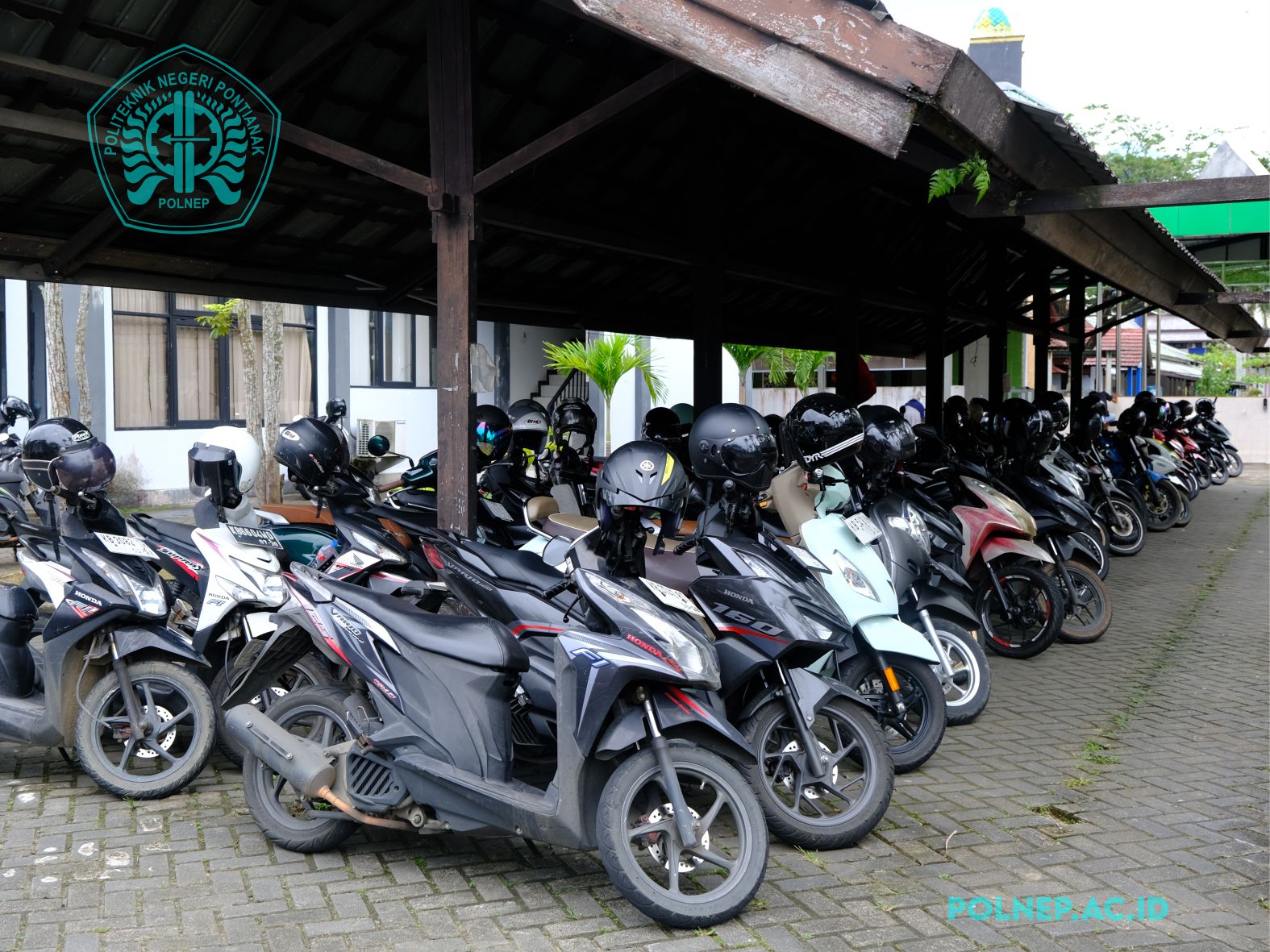 PARKIRAN MOTOR KARYAWAN