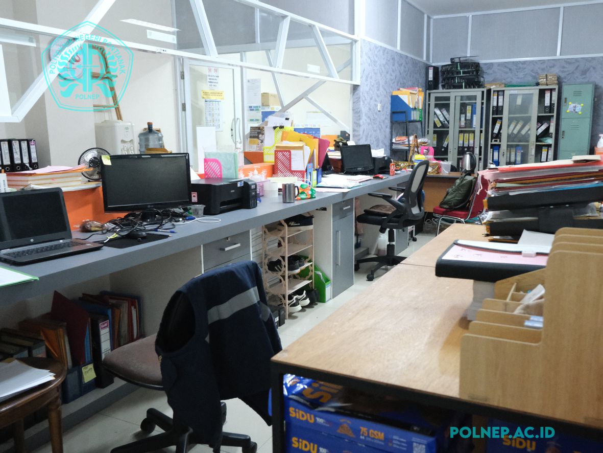 R. Kaprodi dan Admin Prodi Jur. Arsitektur